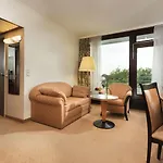 Ξενοδοχείο Plaza 4*