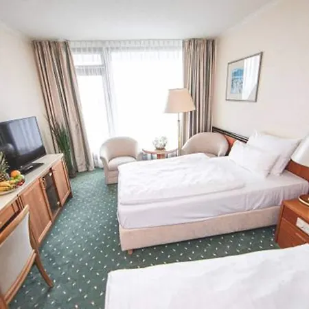 Hotel Plaza 4*