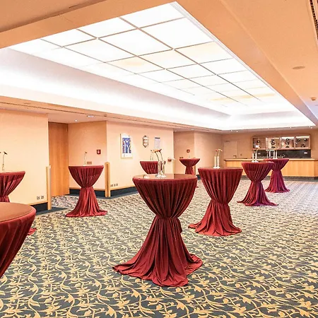 Hotel Plaza 4*