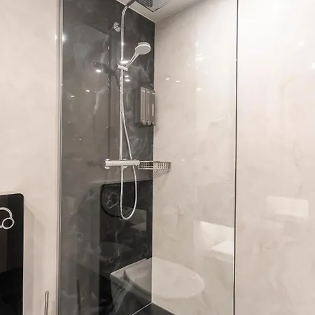 Hotel Plaza 4*