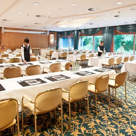 Plaza 4* 盖尔森基兴