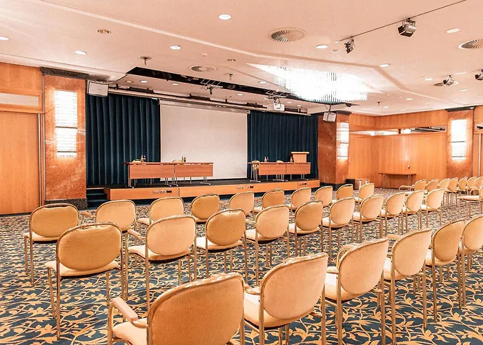 מלון Plaza גלזנקירכן